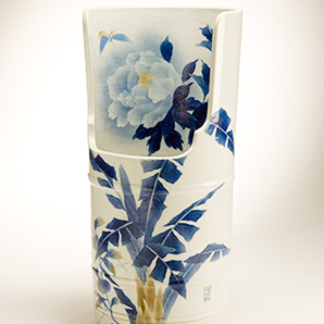 Blue and White Urinal with Flowers and Butterfly Design (Peony and Japanese Banana Plant), a masterpiece by Monemon Kato VI