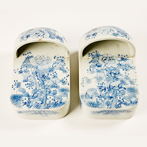 Blue and White Toilet Slippers with Floral Design (Peony)