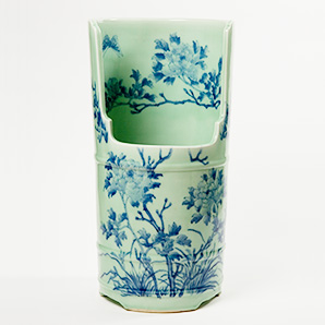 Blue and White Celadon Urinal with Flowers and Butterfly Design (Peony)