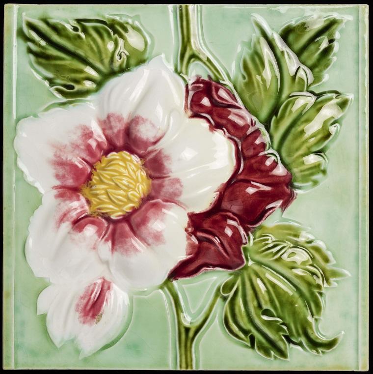 Japan-made Majolica Tiles ―Trail of Inspiration