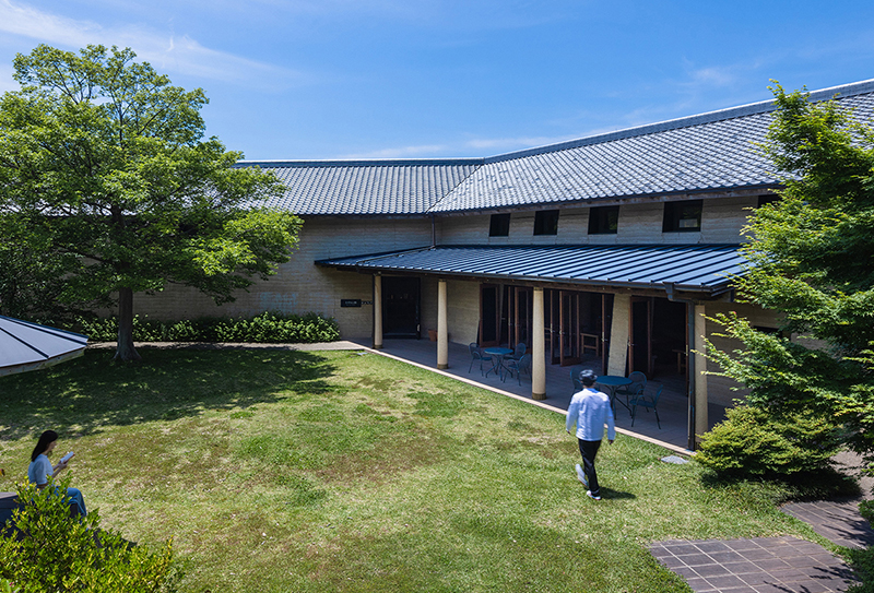土・どろんこ館
