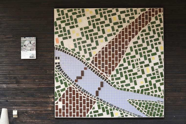 丸栄百貨店本館タイル壁画 常設展示のご案内