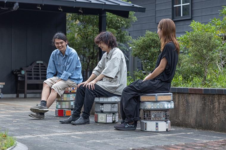 左から東京藝術大学大学院 中山英之研究室・藤井さん、岩崎さん