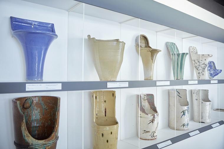 古便器コレクション常設展示<br>「デザイン性豊かな昔の便器」