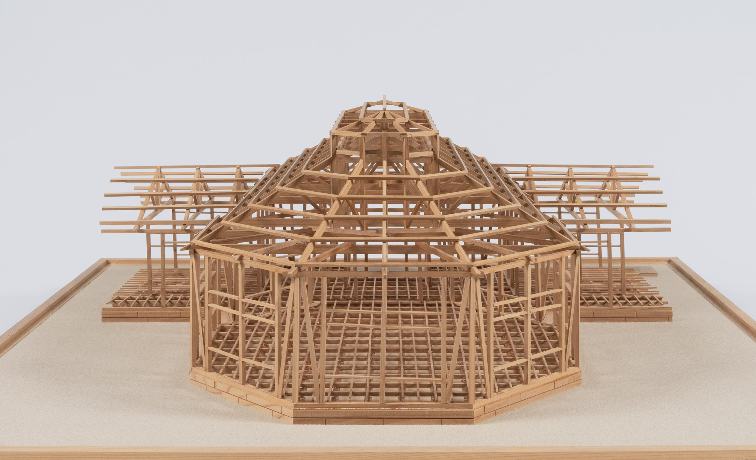 「倉敷幼稚園舎」（旧称、1915、国登録有形文化財）の1/30の構造模型
