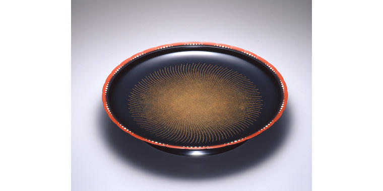 室瀬和美（漆芸）  1950年生  東京都出身