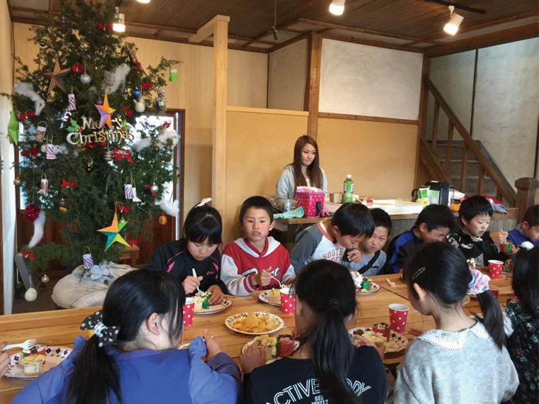 大三島みんなの家でのクリスマス会